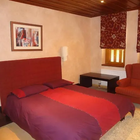 Luxurious In The Surrounding Of A 5 Vila *