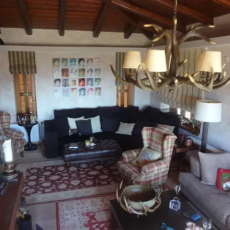 Βίλα Luxurious In The Surrounding Of A 5 Αράχωβα