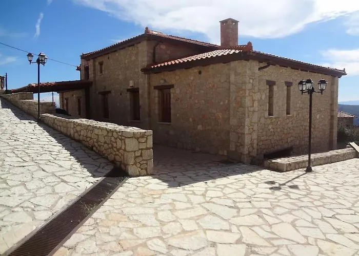 Villa Luxurious In The Surrounding Of A 5