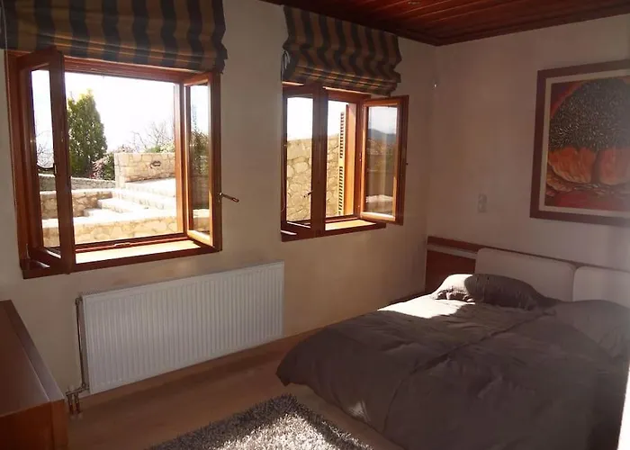 Luxurious In The Surrounding Of A 5 *