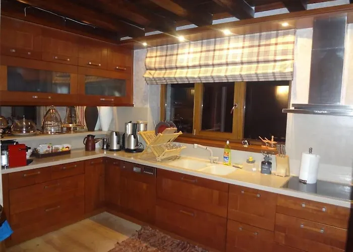 Villa Luxurious In The Surrounding Of A 5