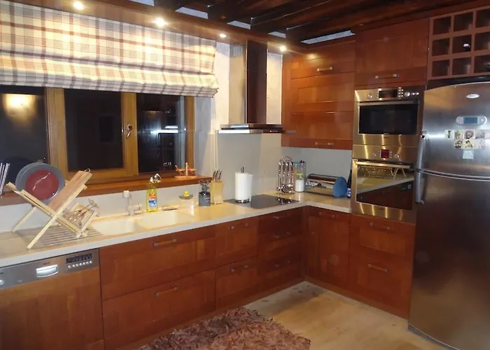 Luxurious In The Surrounding Of A 5 Villa *