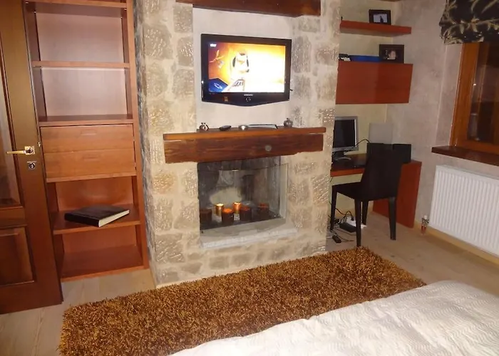 Luxurious In The Surrounding Of A 5